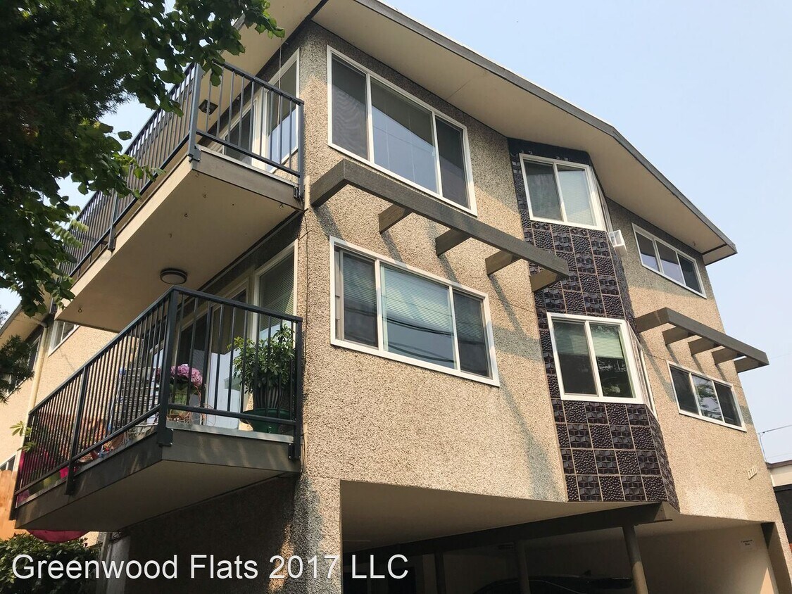 Foto principal - 7711 Greenwood Ave N