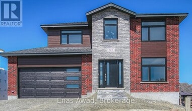 Building Photo - 828 Moonrock Ave