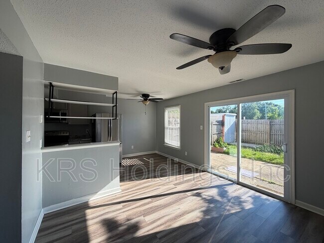 Foto del edificio - 1232 White Birch Ln