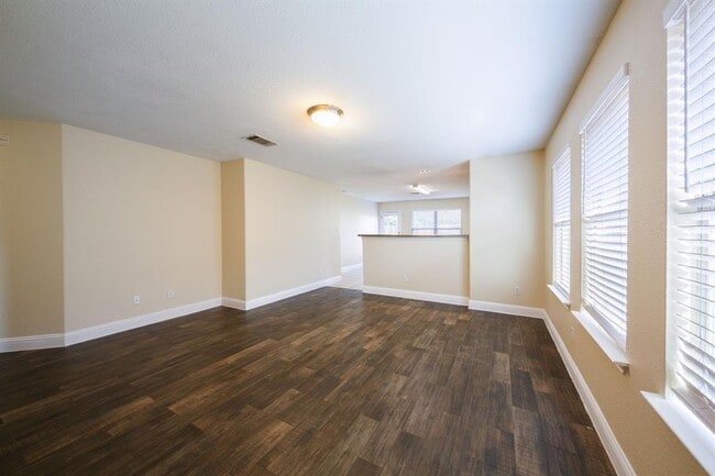 Building Photo - 3300 Etheredge Dr
