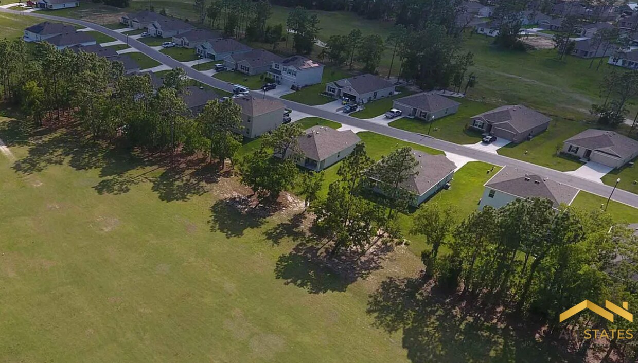 Building Photo - 128 Hickory Crse