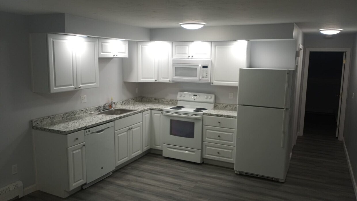 20 Hurdis St Unit 4, North Providence, RI 02904 Condo for Rent in