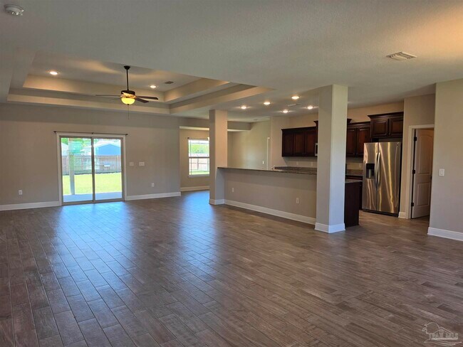 Foto del edificio - 8839 Longmont Way