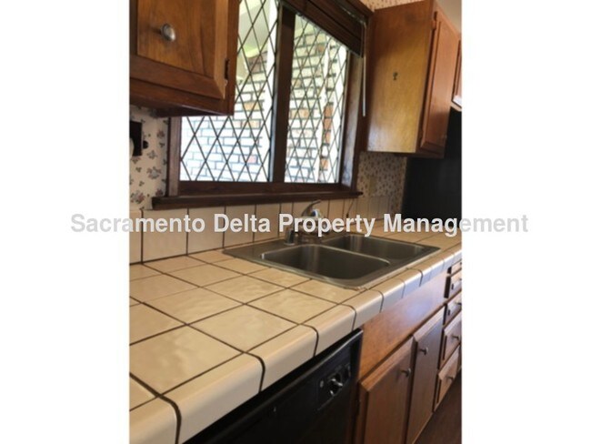 Building Photo - 9160 Cecile Way