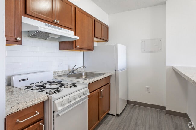 Studio with Breakfast Bar - Landmark Towers