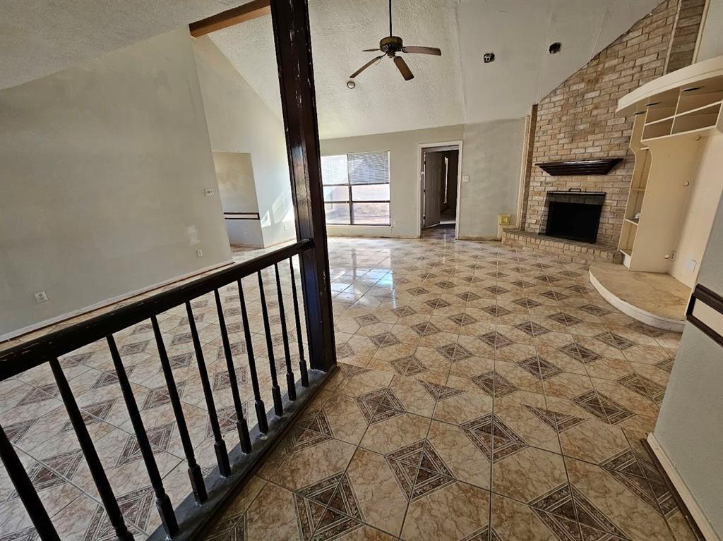Primary Photo - 7203 Mission Ct Dr