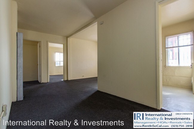 Building Photo - 9327 Zamora Ave