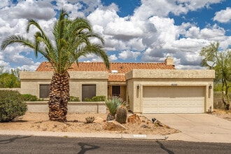 Building Photo - 17422 Flat Rock Dr