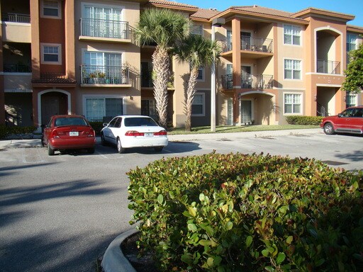 Primary Photo - 10168 NW 33rd St