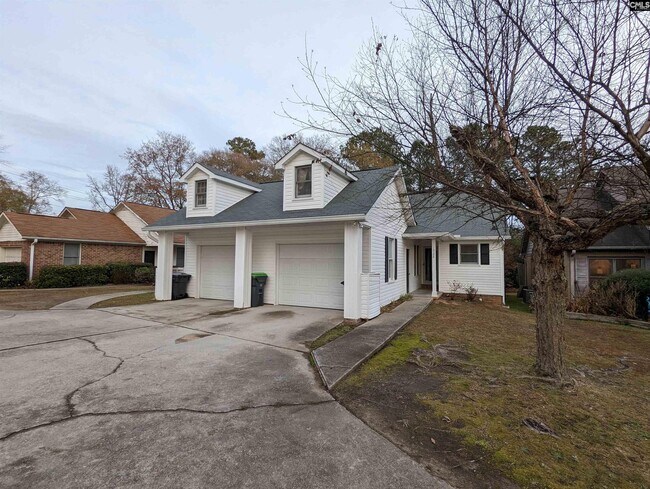 Foto del edificio - 1922 Pine Lake Dr