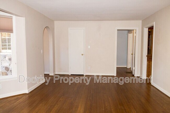 Foto del edificio - 1711 Ashton St
