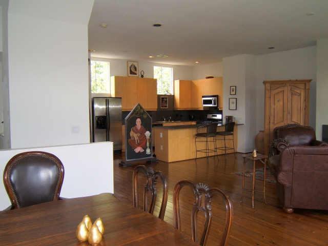 Foto del edificio - 1014 Montrose Blvd