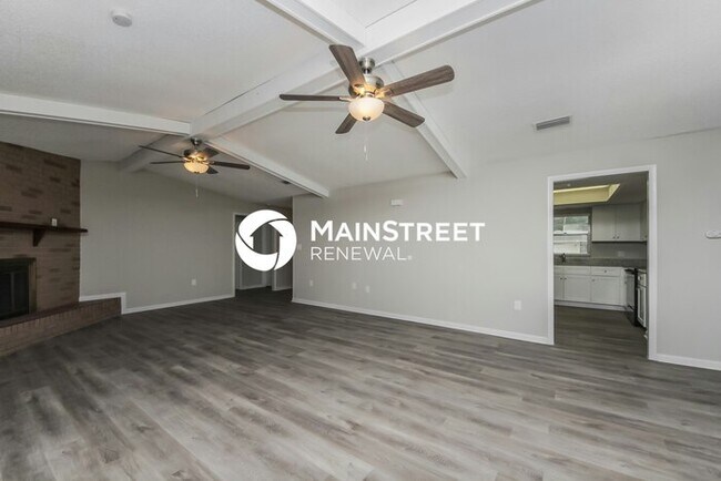 Building Photo - 3 Bedroom Pet-Friendly Home in Kissimmee, ...