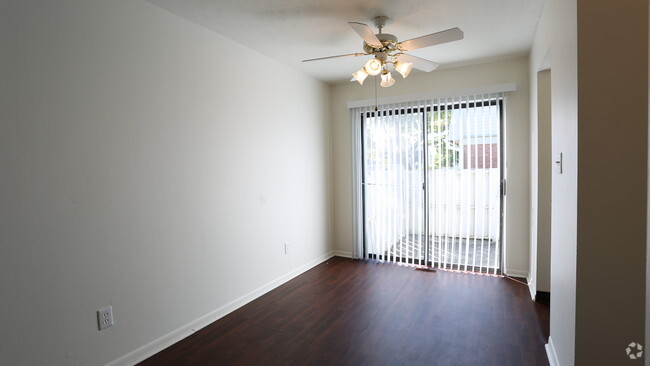 Dining Area - Central Square Apartments