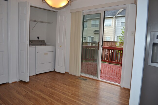 Foto del edificio - 21255 Owls Nest Cir