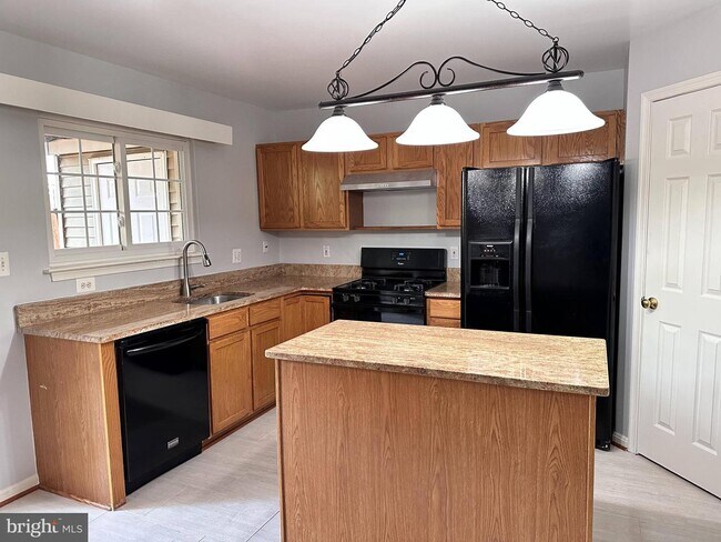 Building Photo - 13107 Quail Creek Ln