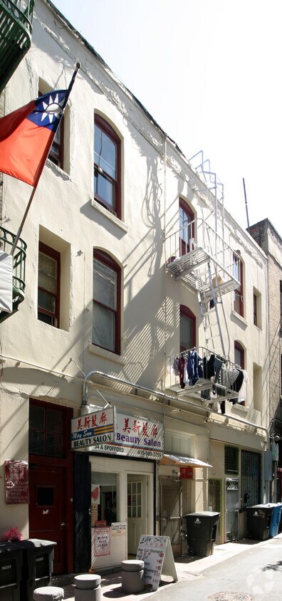 Building Photo - 32-34 Spofford St