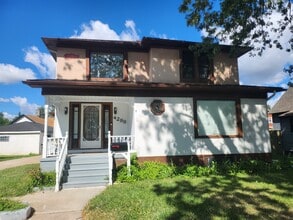 Building Photo - 4288 W Jefferson Ave