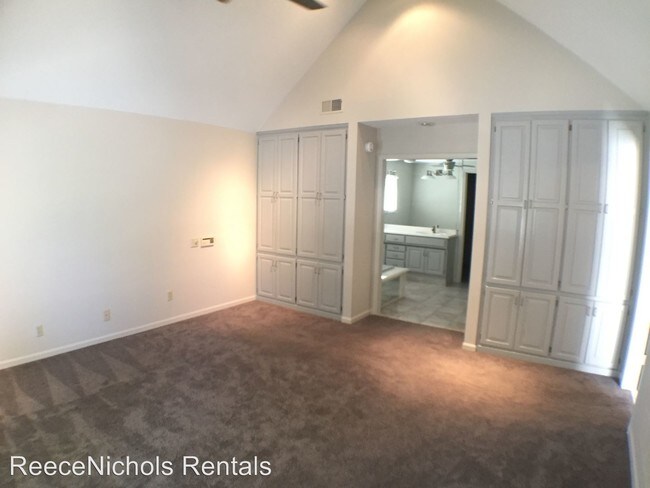 Building Photo - 3 br, 2.5 bath House - 7826 W 118th Street