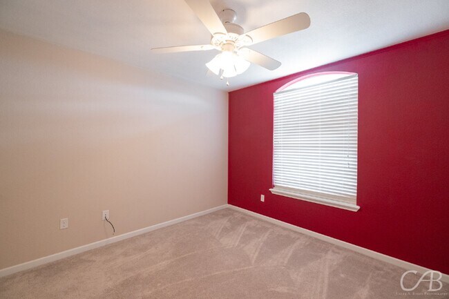 Foto del edificio - Come and See!