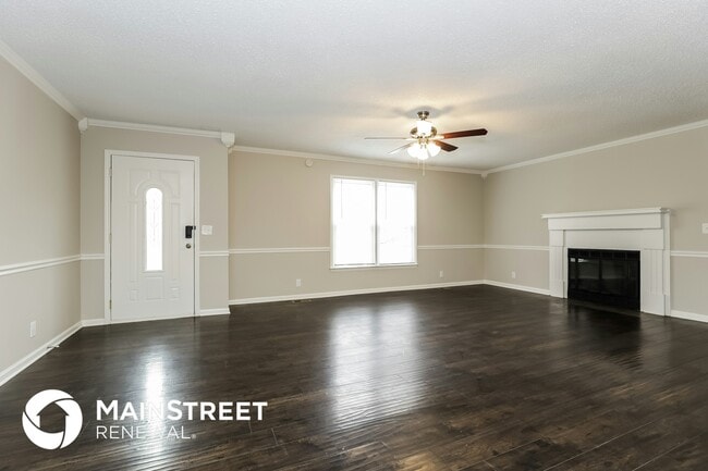Building Photo - 324 Mayflower Dr