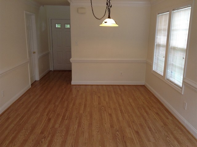Foto del edificio - 5899 Culloden Ct