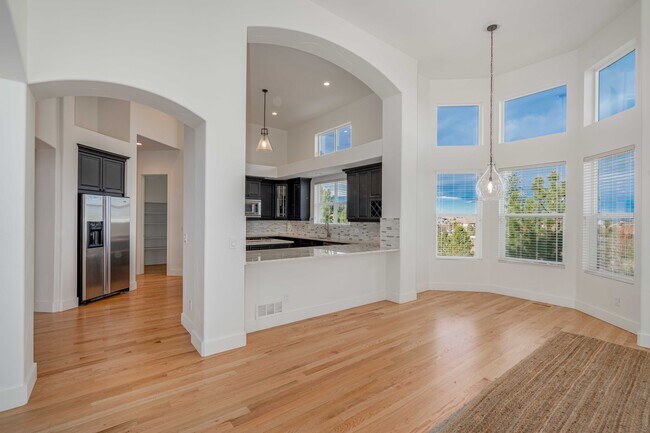 Building Photo - 6425 Tremolite Dr