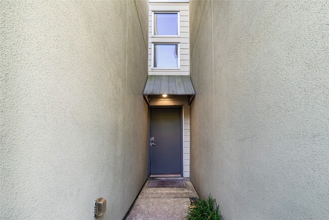 Building Photo - 2932 Cline St