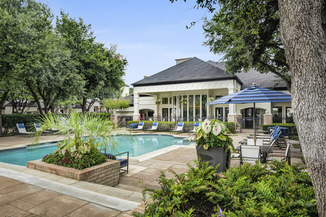 TC Pool 2 - Gables Turtle Creek Cityplace