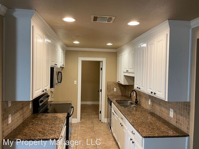 Building Photo - 4 br, 2 bath House - 3017 Norman Circle