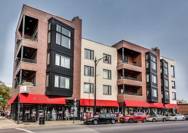 Building Photo - 1814 W North Ave