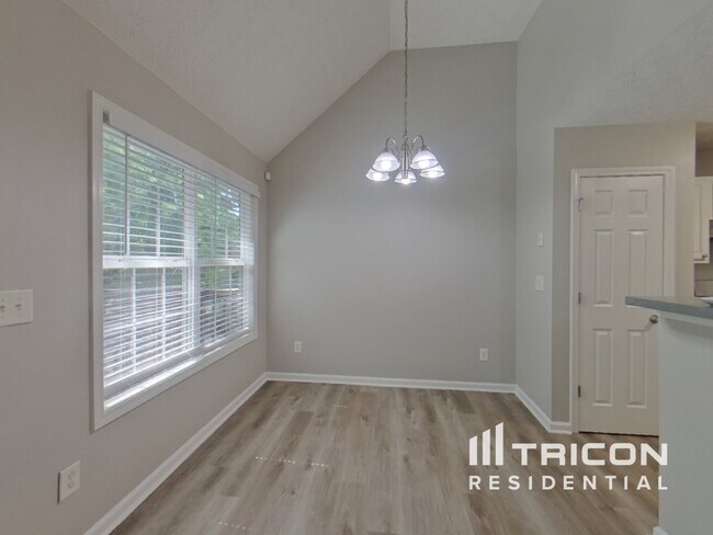 Building Photo - 7485 Ferrara Dr