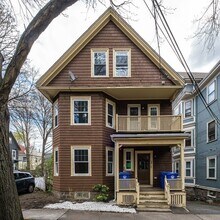 Building Photo - 39 Perry St