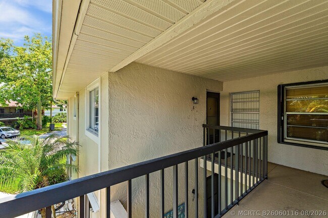 Foto del edificio - 6540 Chasewood Dr