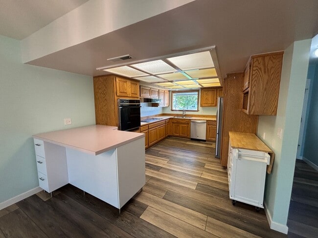 Building Photo - 1474 Lazy A Dr