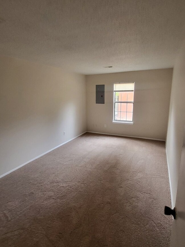 Building Photo - WEBLIN PLACE