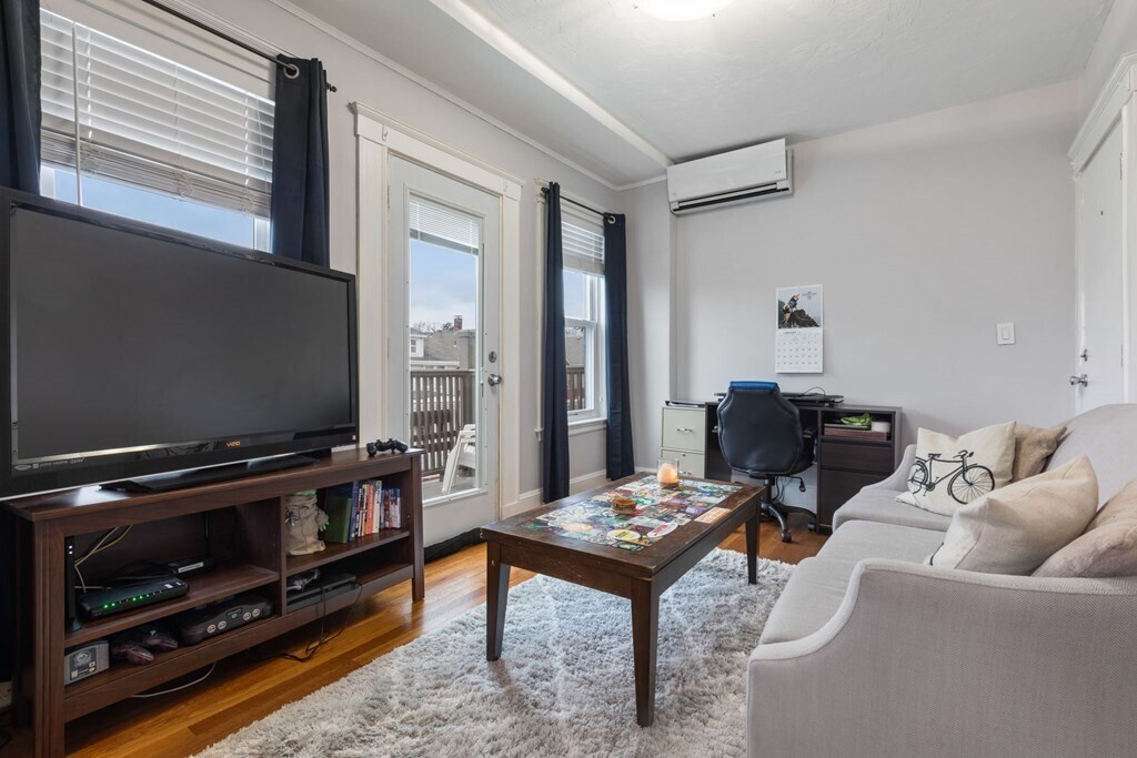 439 Ashmont St Unit 439, Boston, MA 02122 Room for Rent in Boston, MA