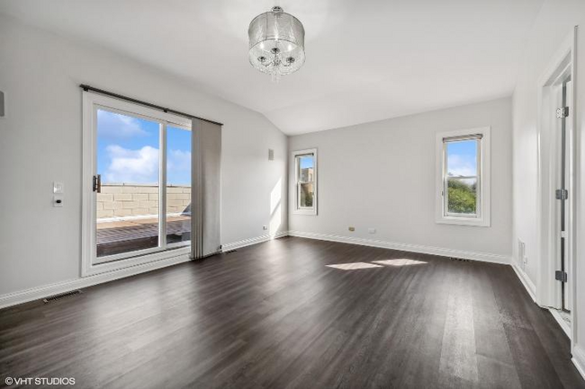 Foto del edificio - 1300 W Fletcher St
