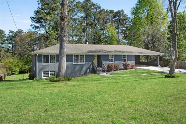 Building Photo - 3941 Forest Dr