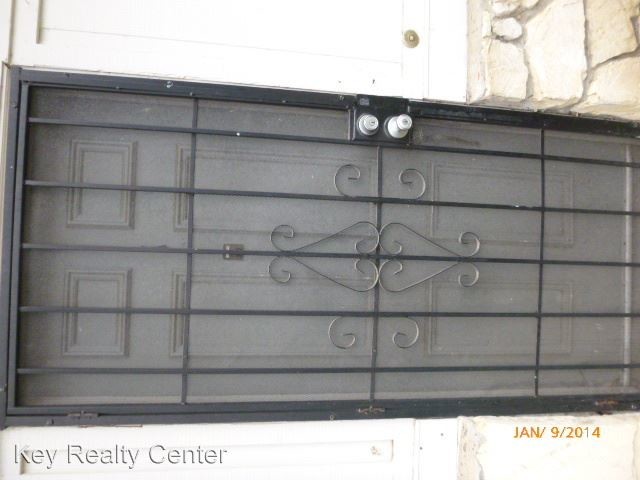 Foto del edificio - 9500 Emerald Park Dr