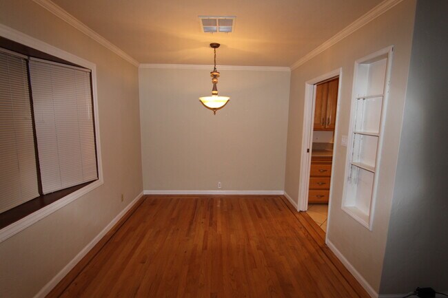 Foto del edificio - 117 Waverly St