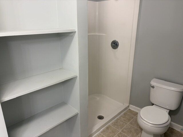 Building Photo - 2205 Locksley Woods Dr