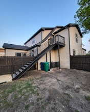 Building Photo - 647 Hammond Ave