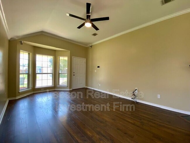 Foto del edificio - 3315 Raleigh Pl