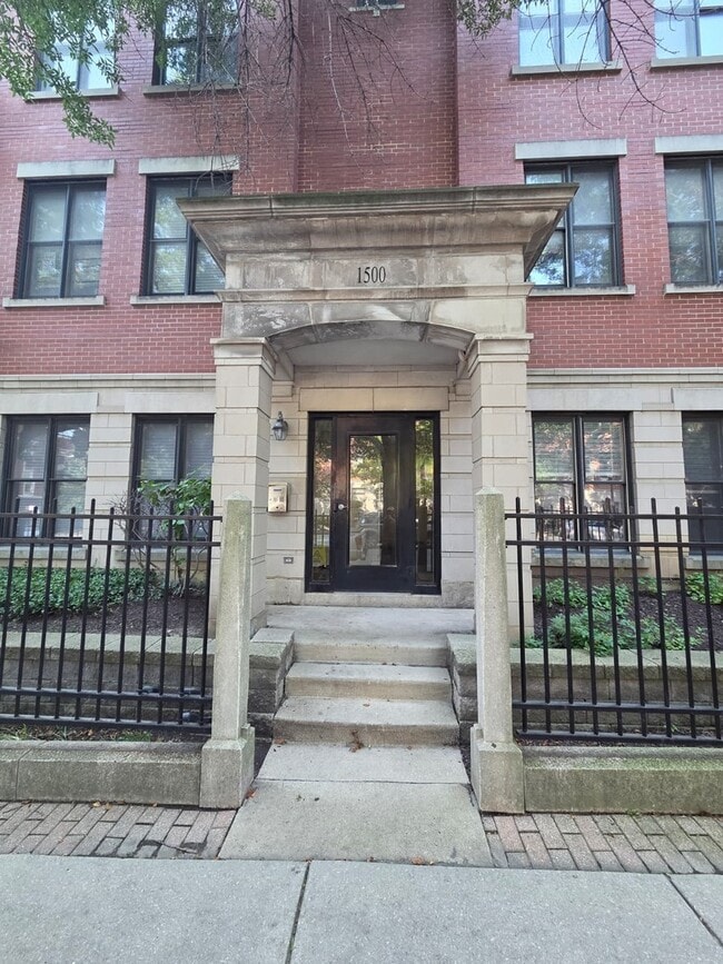 Building Photo - 1500 S Halsted St