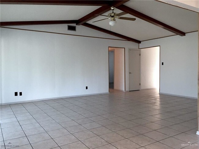 Building Photo - 1408 Quail Ave