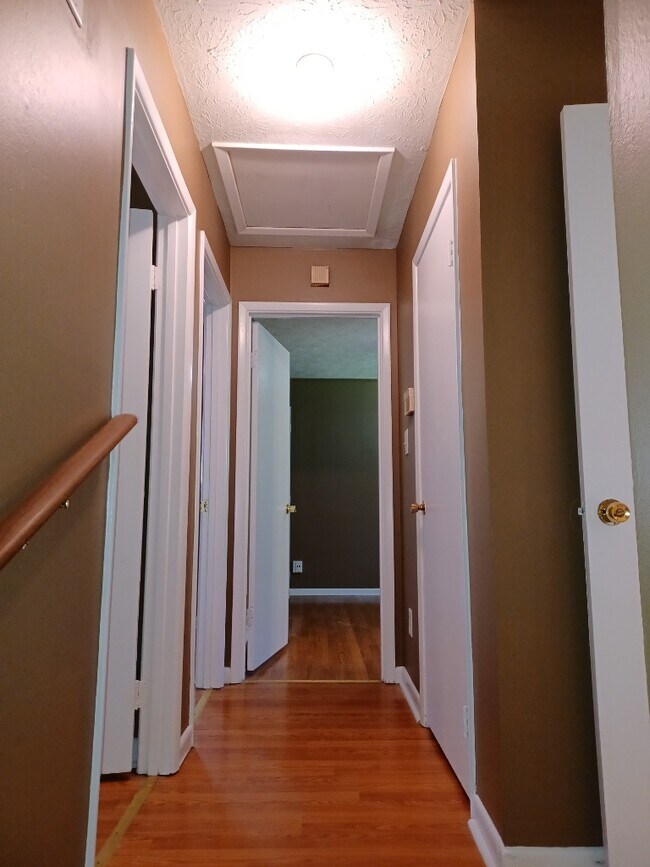 Foto del edificio - 6017 Randy Ln