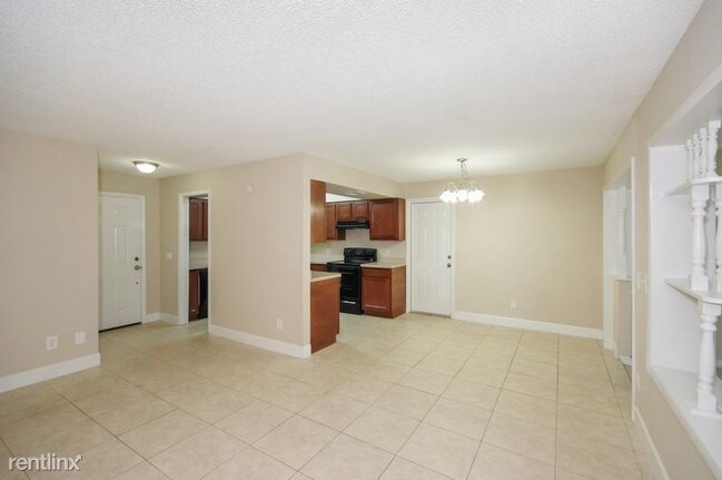 Foto del edificio - 3 br, 2 bath House - 1825 N Forsyth Rd