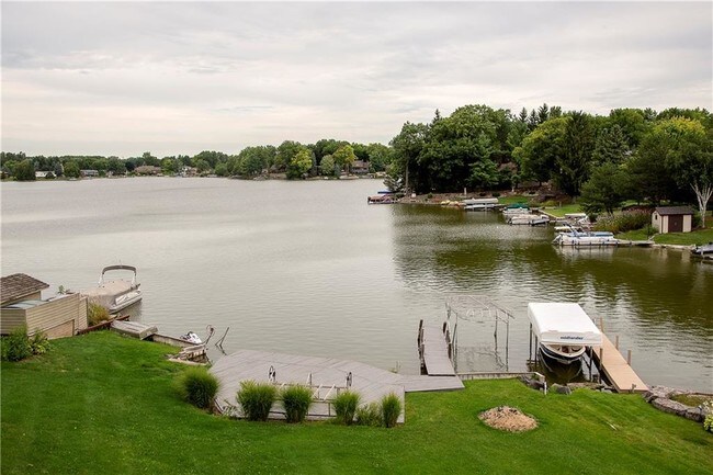 Foto del edificio - 3628 Woodland Dr