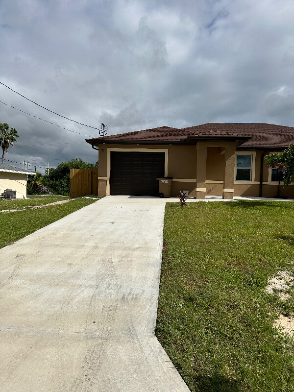 1 Gilbert Ave S, Lehigh Acres, FL 33973 Townhome Rentals in Lehigh